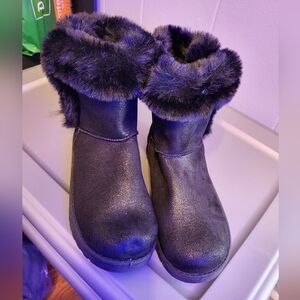NWT SO Women's 7.5 Paulina Black Faux Fur boots